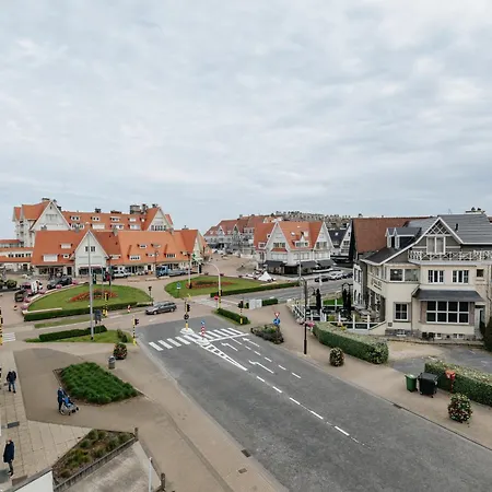 Apartman Renovated Flat Near De Haan