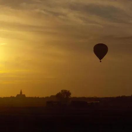 Renovated Flat Near Apartman
