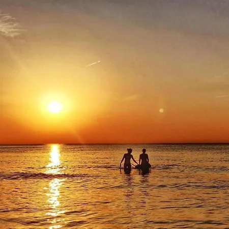 Renovated Flat Near De Haan